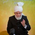 Ahmadiyya Times; http://ahmadiyyatimes.blogspot.com/2014/10/uk-one-thousand-to-attend-rallying-call.html?spref=tw